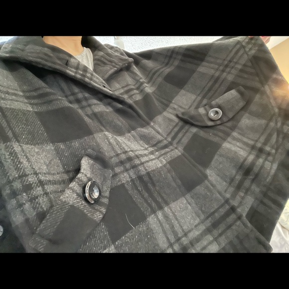 Trendy Cape Wool Coat - Picture 5 of 9